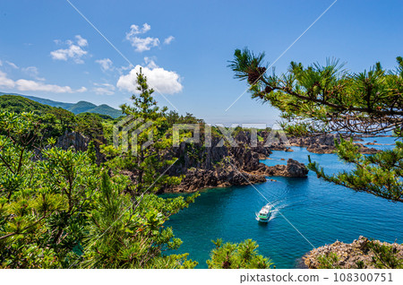 beautiful coastal scenery beautiful coastal scenery 108300751