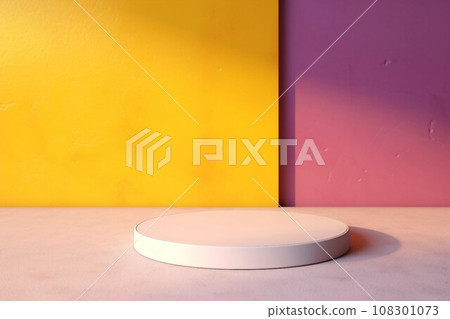 抽像模板與白色柱展示架和地板在紫色和黃色粗糙紋理背景。 AI生成影像 108301073