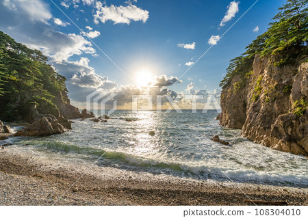壯觀的岩石海岸 - 融合松島和男鹿之美的壯麗景色 - 浪漫的夜景 108304010