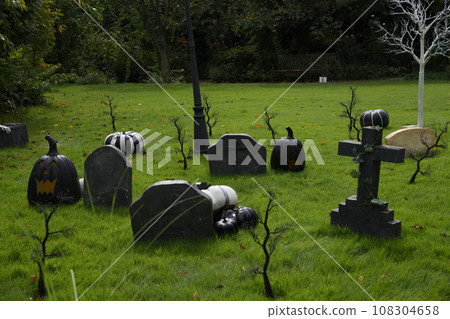 Halloween party 108304658