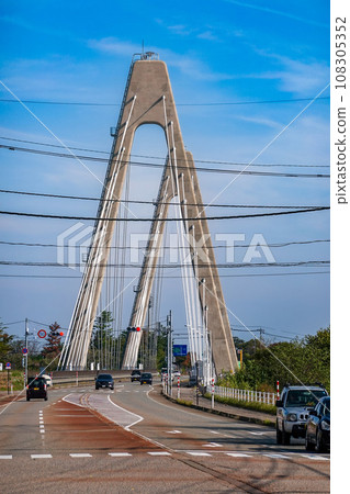 秋天的內灘大橋（石川縣內灘町） 108305352