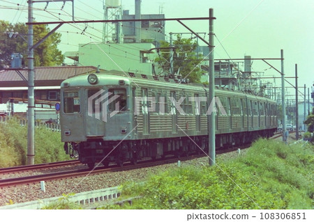 東急/前 6000 系列 6002-6101-6102-6001 Kajigatani 線，轟-Kenoge，1979 年 5 月 4 日 108306851