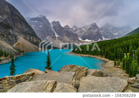 Beautiful turquoise waters of Moraine lake in Banff National Park, Alberta, Canada 108308289