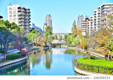橫十劍川水上樂園/從淺橋眺望的景色（東京都江東區） [2020.11] 108309155