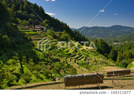 Izumiya Tanada 108311877