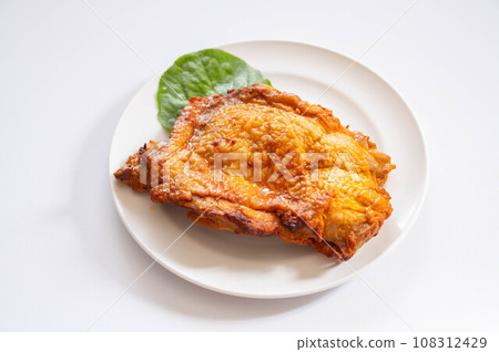 Grilled chicken with miso 108312429