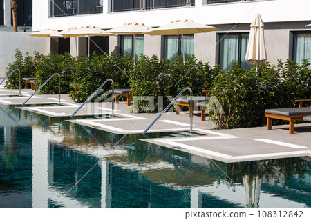 Hotel with rooms with private outdoor pool 108312842