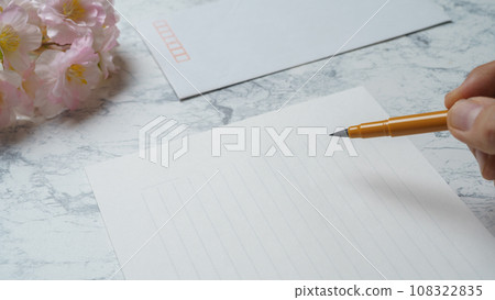 文具、毛筆和櫻花 - 春天的信圖像 108322835
