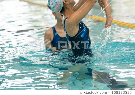 baby swimming class baby swimming class 108323533