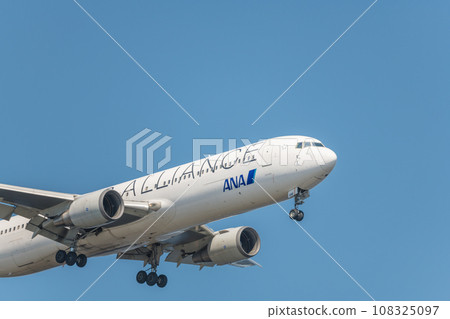 [ANA飛機星空聯盟準備從城南島海濱公園上空降落] 108325097