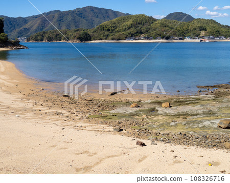 崎島（廣島縣三原市）海岸和瀨戶內海的風景。 108326716
