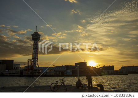 Sunset at Bayside Place Hakata Sunset at Bayside Place Hakata 108328362