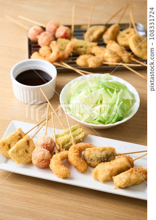 盤子裡的炸串 108331724