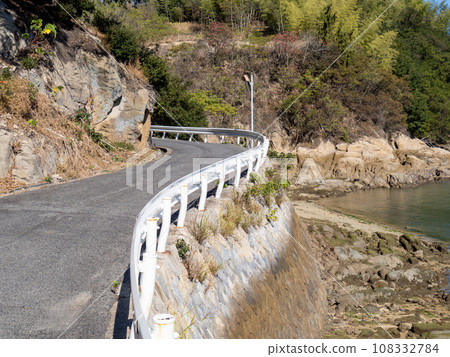 A seaside road on Saki Island (Mihara City, Hiroshima Prefecture). A seaside road on Saki Island (Mihara City, Hiroshima Prefecture). 108332784
