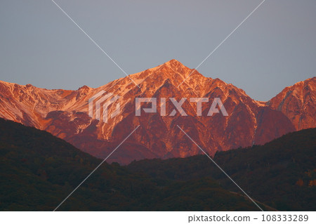 白馬山脈矢裡岳的 Morgenrot 108333289