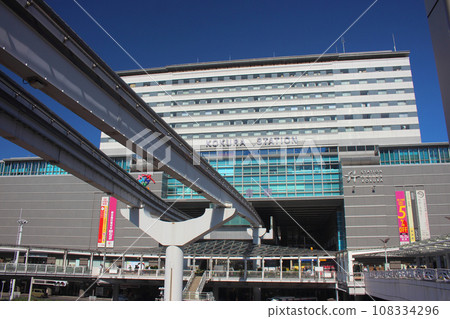 JR Kokura Station and monorail under the blue sky 108334296