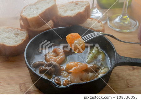 Ajillo Raise with a fork Ajillo Raise with a fork 108336055