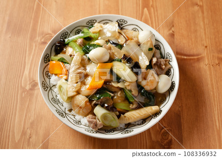 Chinese food 108336932