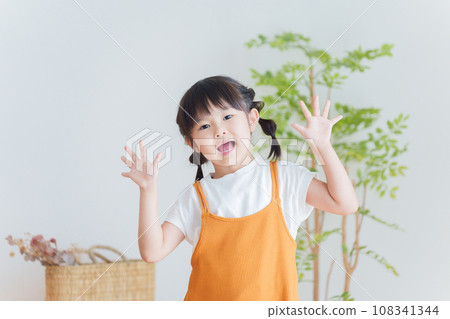 Children waving hands 108341344
