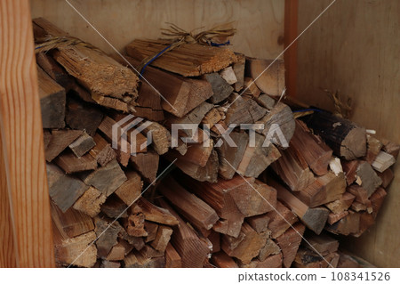 ``Takigi'' I saw at a roadside station 108341526