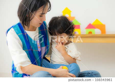 Nursery teacher 1 year old 108343961