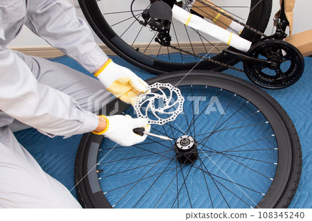 Bicycle (road bike) disc brake assembly work 108345240