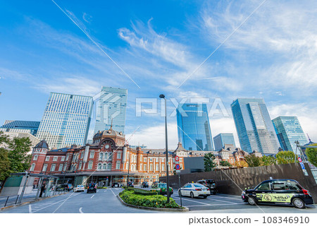 Tokyo Station Marunouchi Rotary under construction 108346910