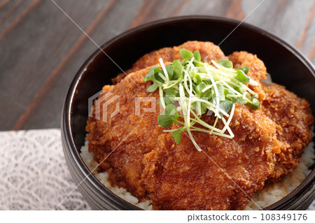 Tarekatsu飯碗 Tarekatsu飯碗 108349176