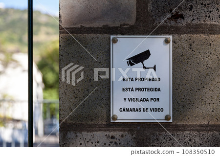 Spanish CCTV warning sign Spanish CCTV warning sign 108350510