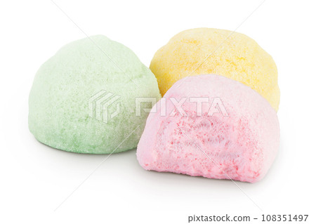 Colorful mini marshmallows isolated on white background with full depth of field 108351497