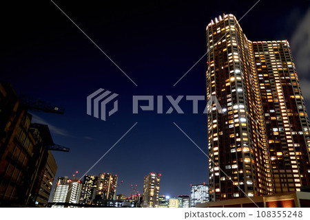 芝浦島的摩天大樓夜景 芝浦島的摩天大樓夜景 108355248