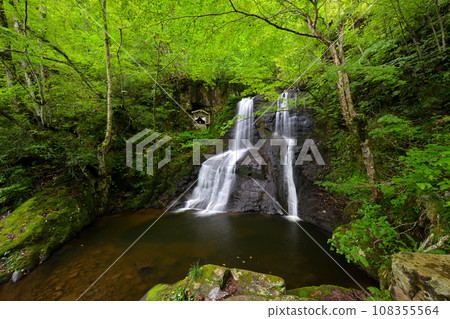 宇津四十八瀑布上瀑布(岐阜縣高山市國府町) 宇津四十八瀑布上瀑布(岐阜縣高山市國府町) 108355564