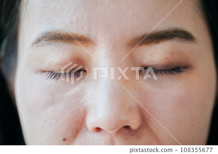 30多歲女人的眼睛 30多歲女人的眼睛 108355677