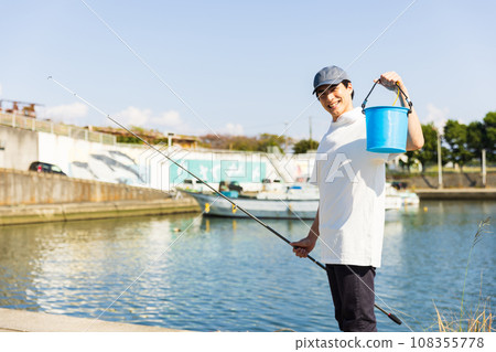 一個享受釣魚嗜好的男人 108355778