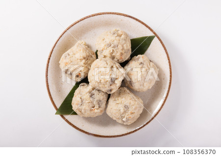 竹莢魚牛蒡魚丸 108356370