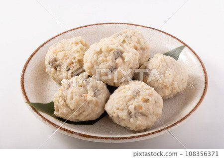 Horse mackerel burdock fish balls 108356371