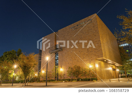 Nakanoshima Museum of Oriental Ceramics night view 108358729
