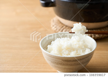 Freshly cooked rice served in a bowl 108359817