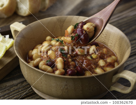 Ripe tomato and bean soup chili beans chili con carne Ripe tomato and bean soup chili beans chili con carne 108362670