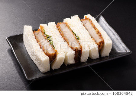 Cutlet sandwich (fillet cutlet) 108364842