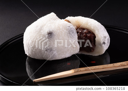 Bean daifuku (tsubuan) Bean daifuku (tsubuan) 108365218