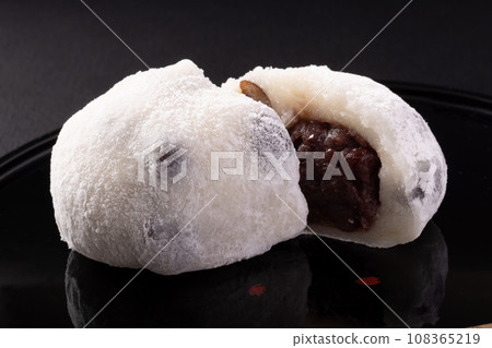 Bean daifuku (tsubuan) Bean daifuku (tsubuan) 108365219