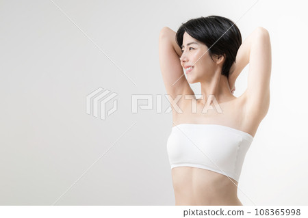 腋毛除毛、美容院、美容護理形象 腋毛除毛、美容院、美容護理形象 108365998