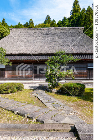 Residence of the Okabe family, who played the role of ten villages in the Kaga domain (Ishikawa Prefecture-designated cultural property) 108370616