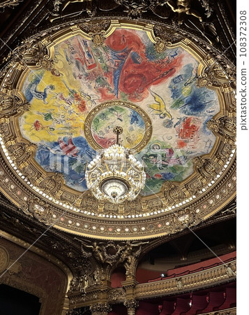 卡尼爾歌劇院華麗的天花板畫 卡尼爾歌劇院華麗的天花板畫 108372308