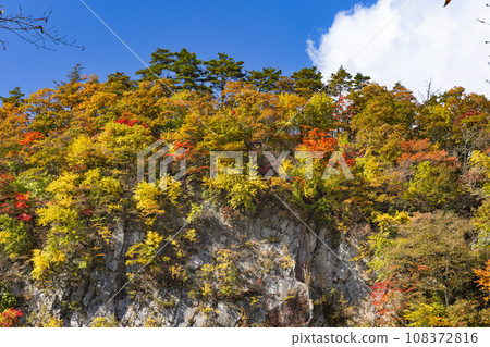 Autumn leaves of Miyagi Naruko Autumn leaves of Miyagi Naruko 108372816