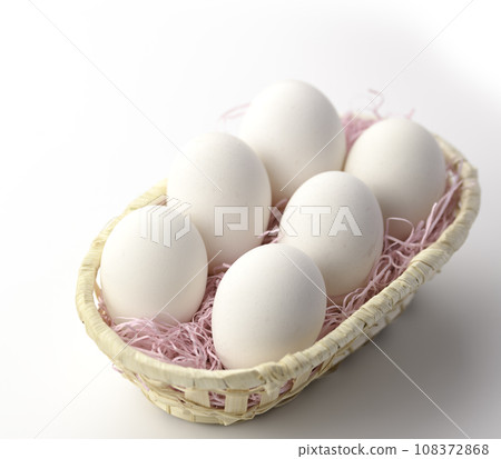 egg raw egg 108372868