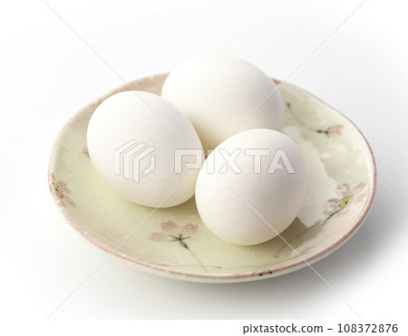 egg raw egg 108372876