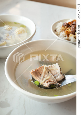 Lemon fish fish skin hot water fish hot water milk fish skin soup milkfish skin soup 108373891