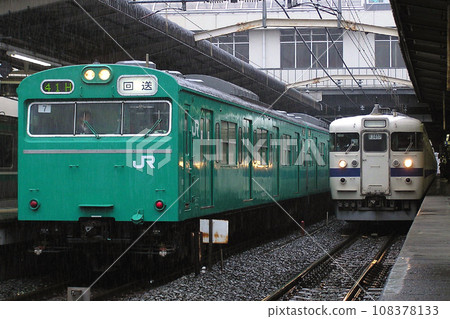 [JJ] Joban Line 103 series and 415 series trains 108378133